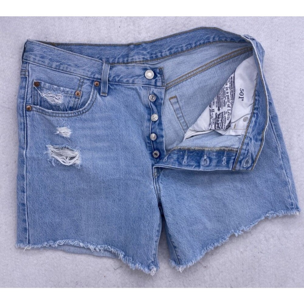 Levi's 501 Women Distressed Cutoff Shorts Light Wash Denim Jeans Button Fly W32 - Picture 3 of 12